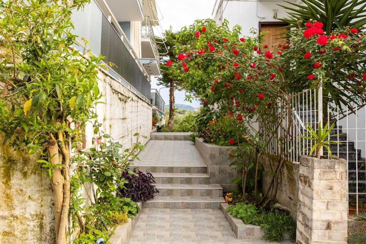 Seaside Family Haven - Avia'S Spacious Getaway 外观 照片